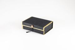 Coffret cadeau small anthracite avec bordures dorées